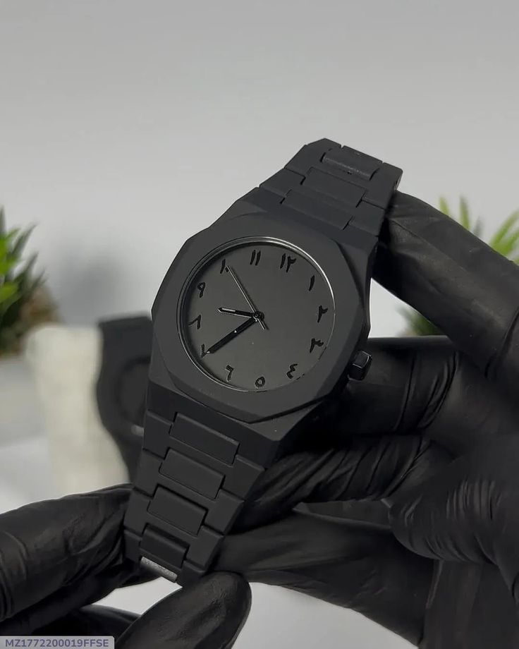 Black Aura Watch — All-Black Quartz Timepiece for Men & Women